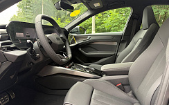 Audi A6 45 TFSI black/black