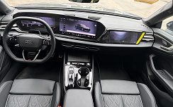  Audi A5L 40 TFSI Grey/Black 