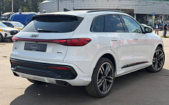  Audi Q5 45 TFSI Black Edition White / Black