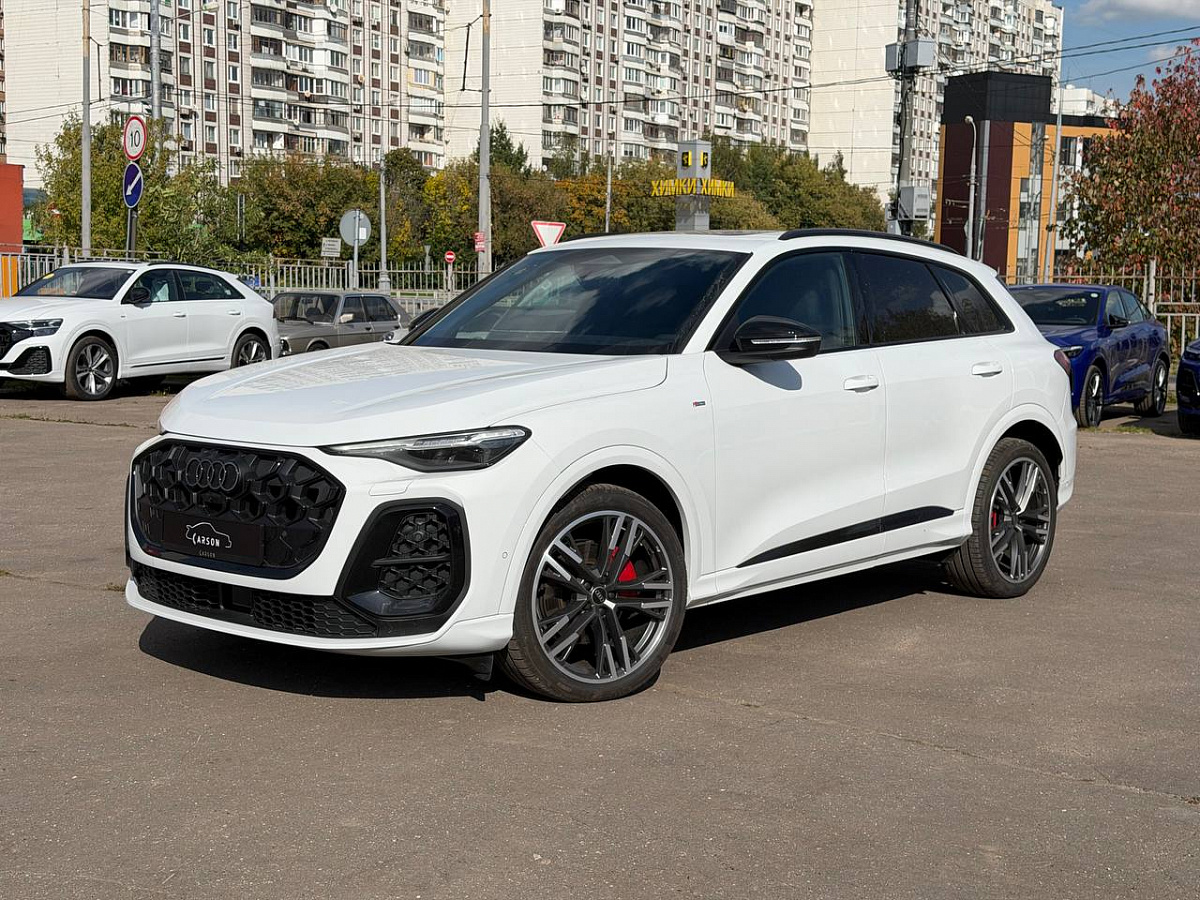 Audi Q5 45 TFSI Black Edition White / Black