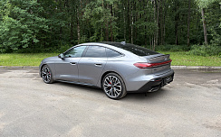  Audi A5L 40 TFSI Grey/Black 