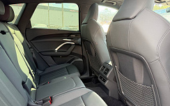  Audi Q5 45 TFSI Black Edition White / Black