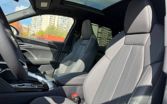  Audi Q5 45 TFSI Black Edition White / Black